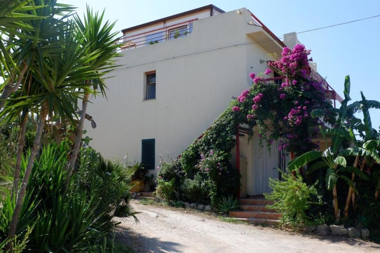 Surra Mediterranean Apartments シクリ エクステリア 写真